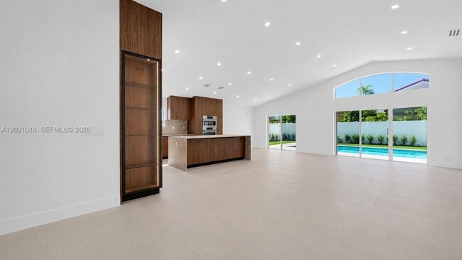 Building Photo - 3330 SW 50th St
