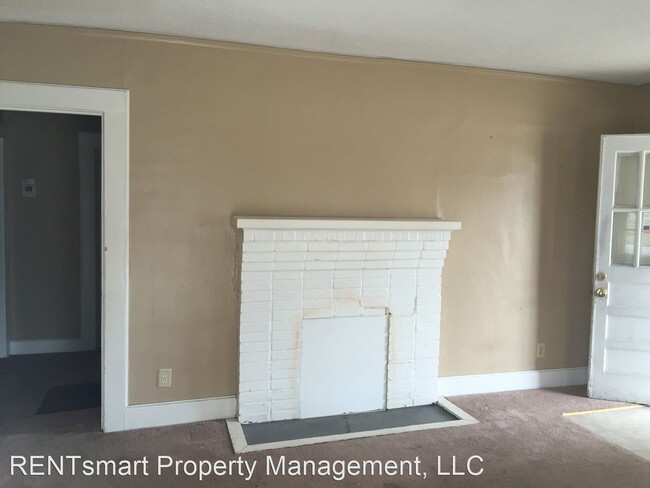 Building Photo - 3 br, 1 bath House - 204 28th Avenue