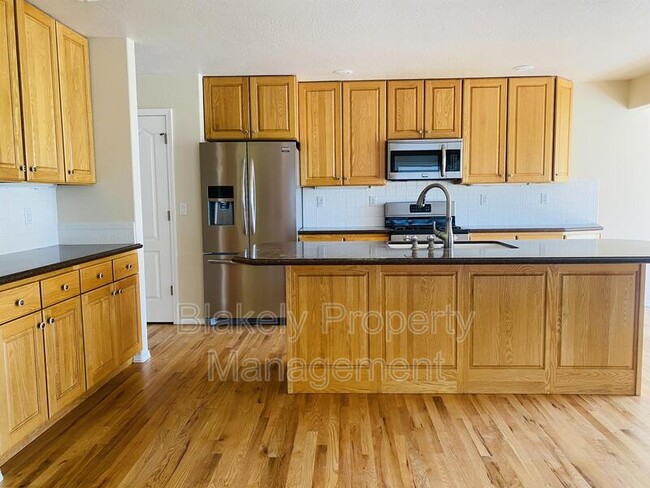 Building Photo - 15111 Kings Row Rd