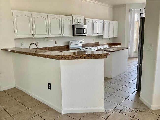 Foto del edificio - 132 Golf Aire Blvd