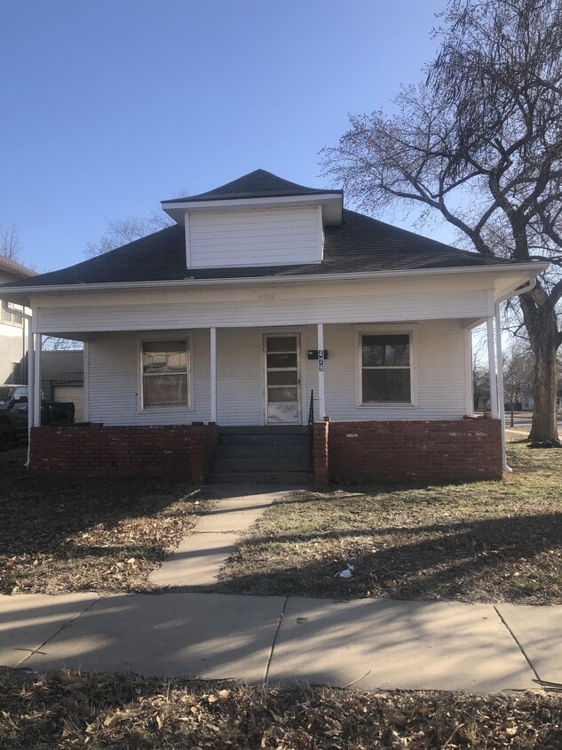Primary Photo - 429 W 9th Ave