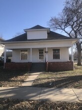 Building Photo - 429 W 9th Ave