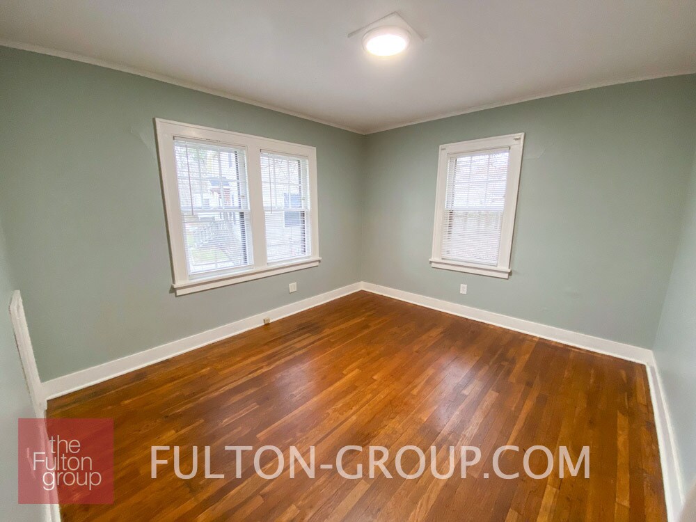 Primary Photo - 99 Luton Ave SE
