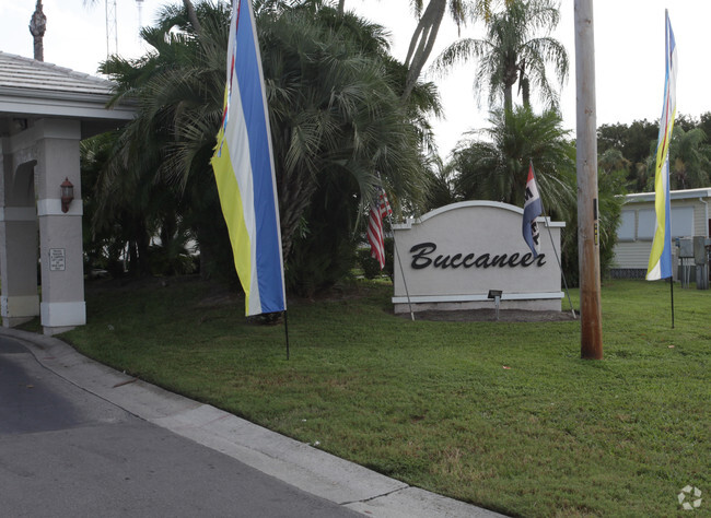 Foto del edificio - Buccaneer Estates