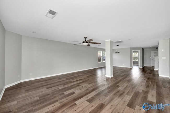 Building Photo - 3571 Avalon Lake Dr SW