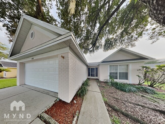 Building Photo - 8150 Tom Sawyer Dr
