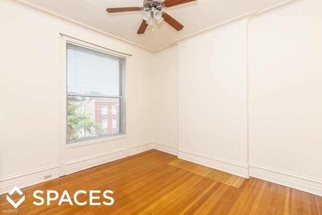 Building Photo - 3611 N Greenview Ave