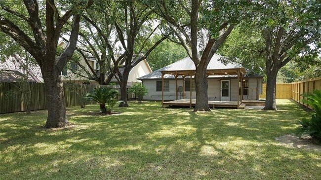 Foto del edificio - 16826 Tranquil Dr