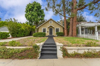 Building Photo - 689 Arden Rd