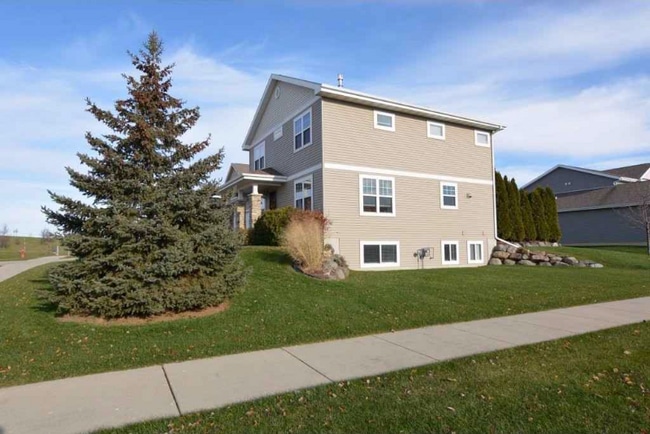 Building Photo - 441 Breckenridge Rd