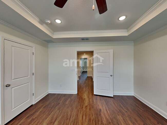 Building Photo - 508 Onate Cir