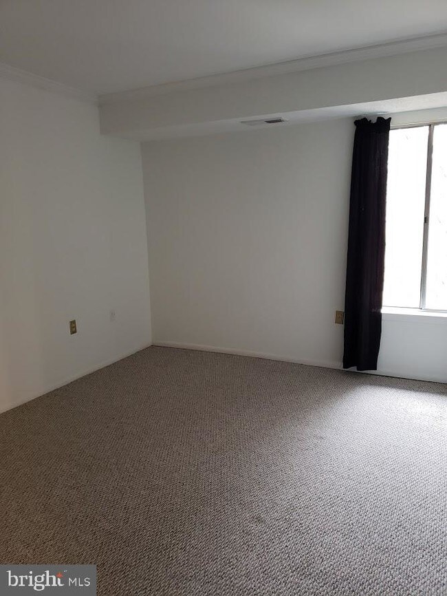 Foto del edificio - 7712 Hanover Pkwy