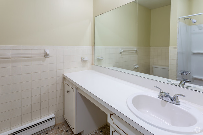 Baño - Brookgate Apartments