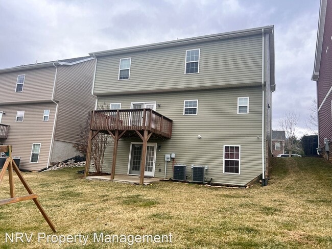 Building Photo - 4 br, 3 bath House - 290 Roudabush Drive NW