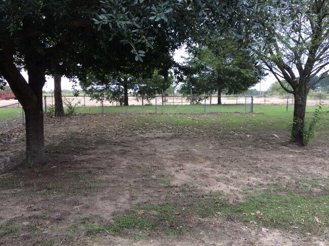 Building Photo - 2041 Lime Tree Rd