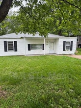 Building Photo - 319 Reasor Dr