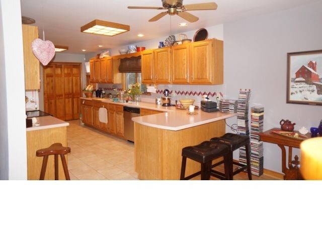 Foto del edificio - 76 Beaver Lake Rd