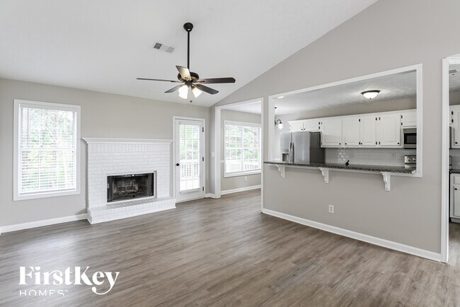 Building Photo - 1555 Wynfield Dr