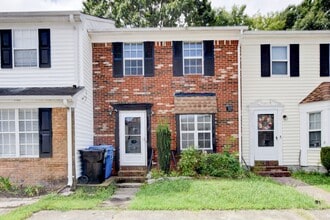 Building Photo - 4705 White Tail Ct