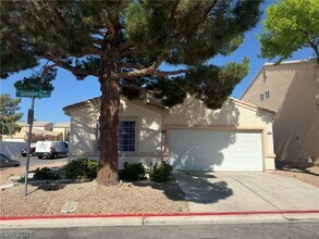 Building Photo - 7821 Sungrove Ct