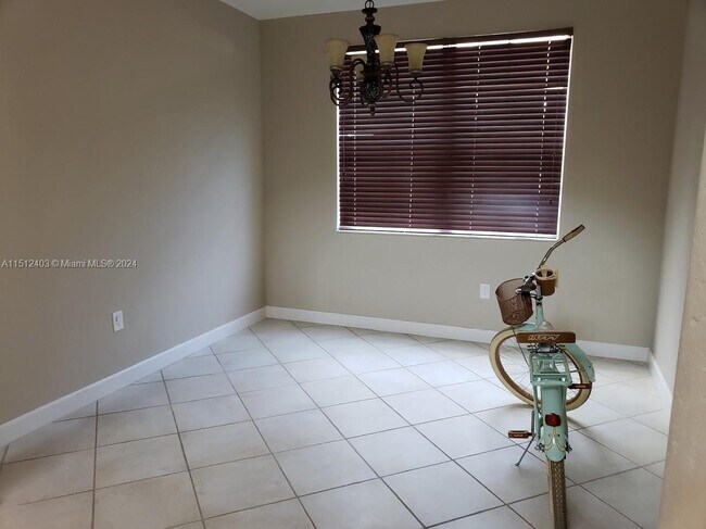 Foto del edificio - 17024 SW 35th St