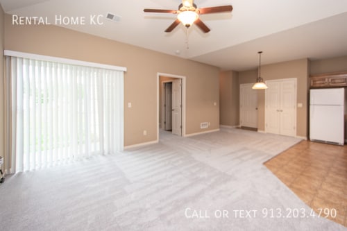 Foto del edificio - 2100 N 114th St