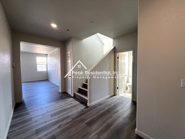 Building Photo - Spacious 5bd/3ba Stockton Home!
