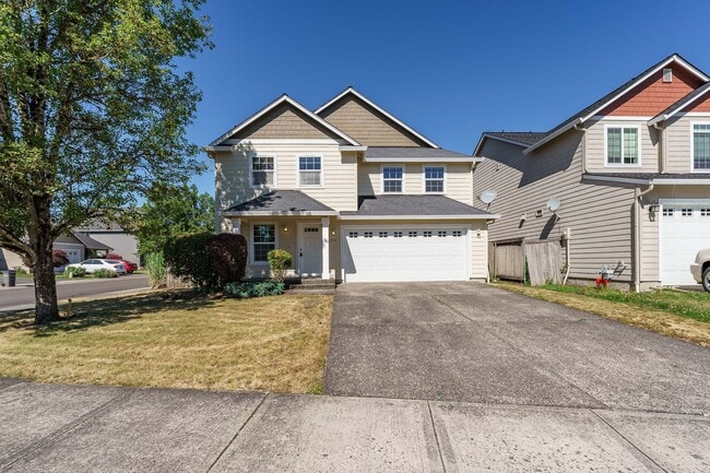 Building Photo - Your Next Home Awaits! 4BR/2.5BA with Fenc...