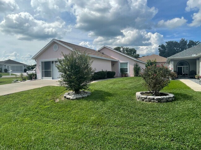 Foto del edificio - Charming 2BR/2BA Home in Ocala Palms – Golf Course Community Living!