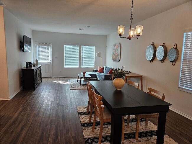 Foto del edificio - 14007 Tordillo Dr