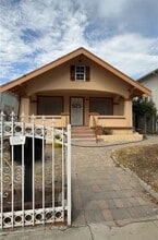 Building Photo - 625 W 41st Dr