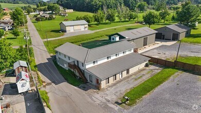 Building Photo - 102 Bacon Rd