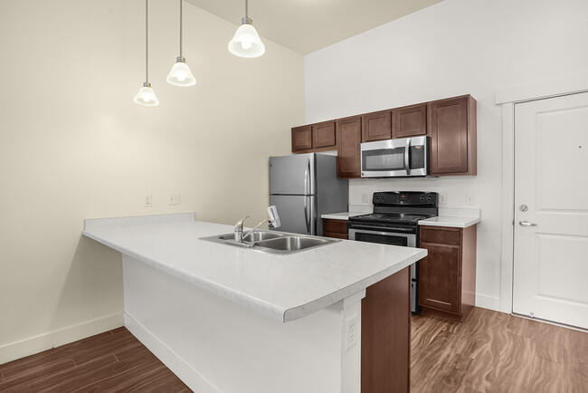 Building Photo - West Station Apartments