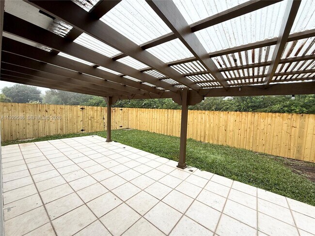 Foto del edificio - 13424 SW 122nd Ave