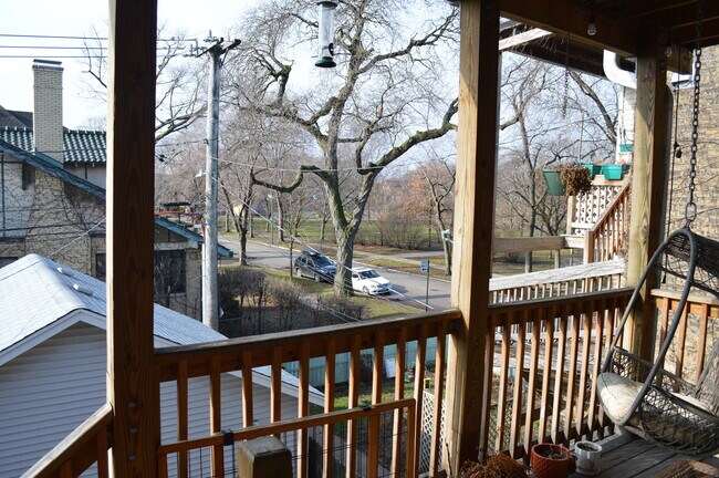 Back Porch - 3755 W Irving Park Rd
