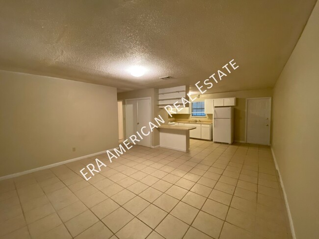 Foto del edificio - 129 Twin Trees Dr
