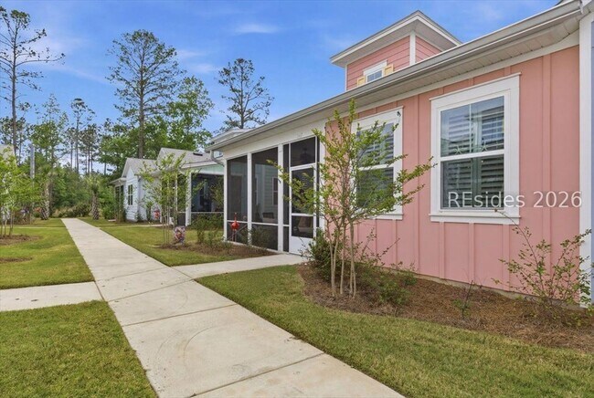 Building Photo - 247 Tropics Ave