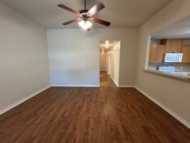 Foto del edificio - 3740 Oldenburg Ln