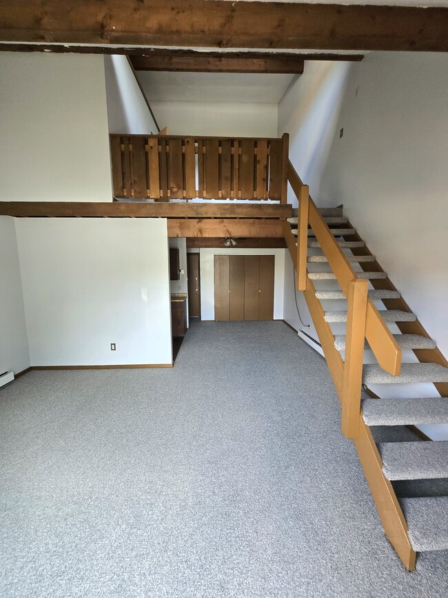 Building Photo - 9120 N Lima Rd