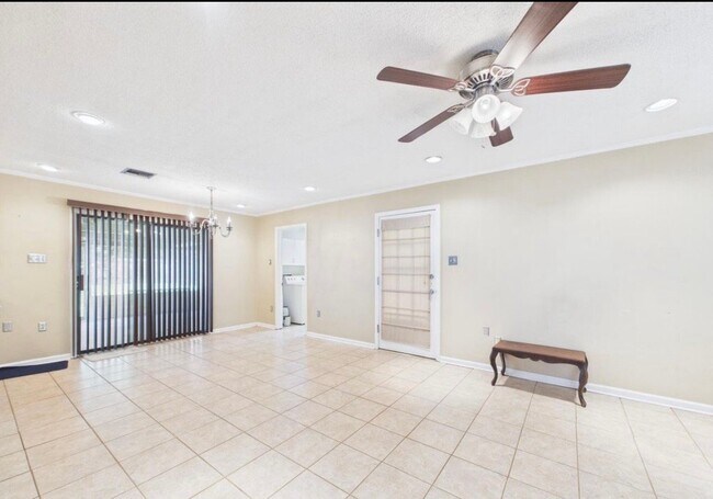 Foto del edificio - 304 Magnolia Farms Rd