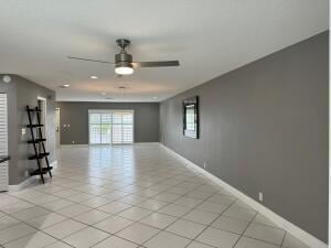 Primary Photo - 4341 Coral Springs Dr