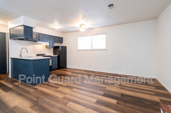 Foto del edificio - 844 N Waco Ave