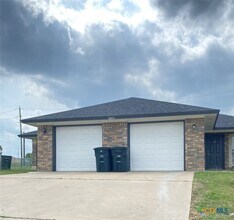 Building Photo - 3605 Westwood Dr