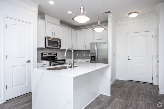 2BR, 2BA - 1,202 SF - The Eliza on Collier