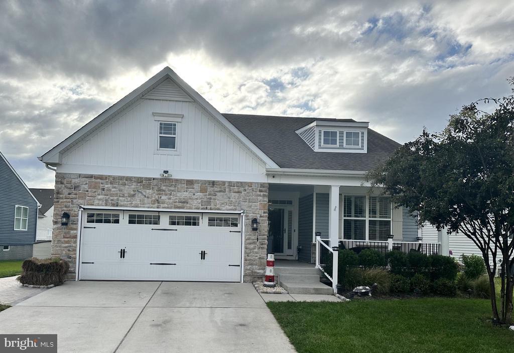 Foto principal - 29495 Glenwood Dr