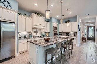 Building Photo - 13224 N Salmon River Cir