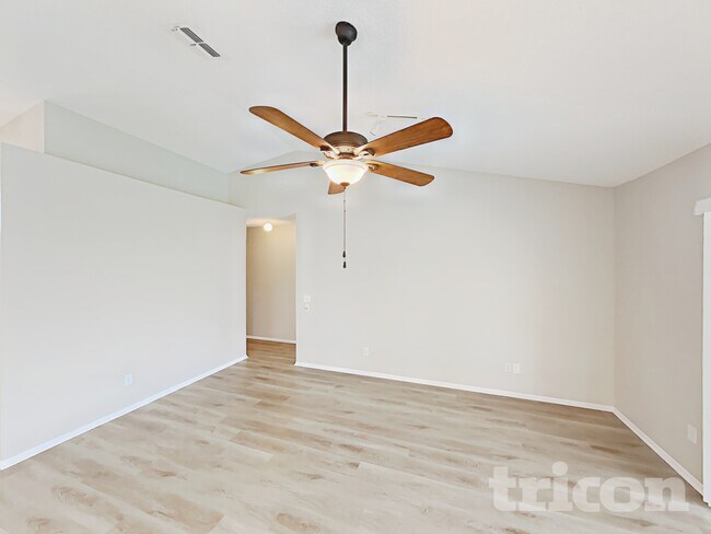 Foto del edificio - 6209 61st Ct E