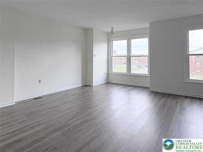 Foto del edificio - 1217 N Nelson St