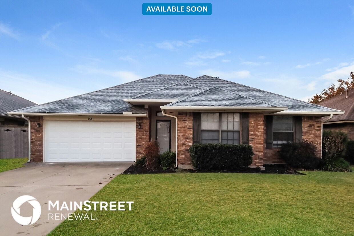 Foto principal - 1808 Yellowstone Ln