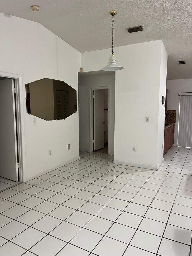 Building Photo - 7702 W 29th Way